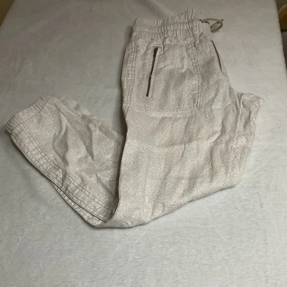 Athleta Gray Joggers with Elastic Waistband - Picture 14 of 14